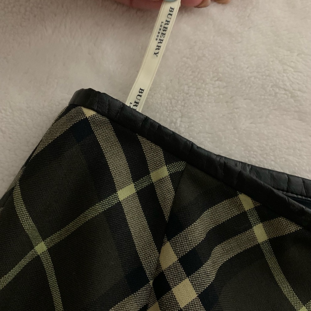 Burberry London Green/Black/Neutral Plaid A-Line Skirt - Picture 5 of 10